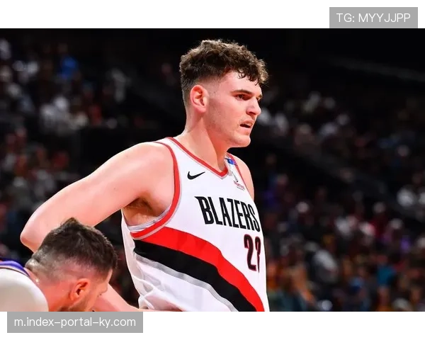 开拓者大胜爵士升至第九 克林根23+18展现内线统治力