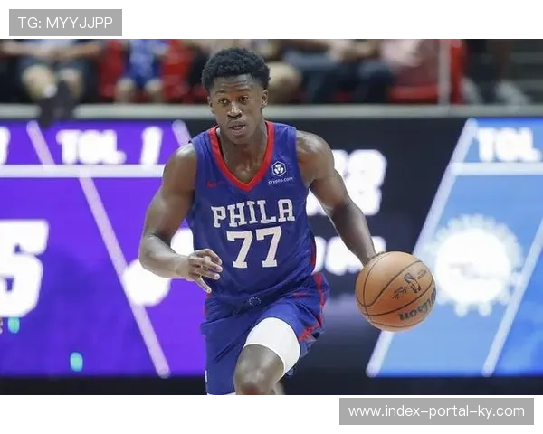 埃奇库姆19分8板4助高效 76人锋线轮换深度充足 埃奇库姆19分8板4助高效 76人锋线轮换深度充足